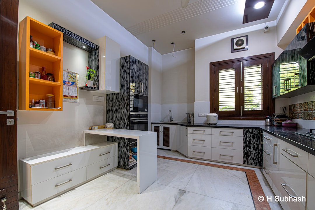 Innovative Storage Solutions for a Clutter-Free Kitchen